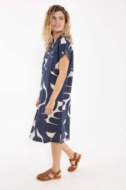 Fin mønstret skjortekjole i lækker hørblanding til kvinder