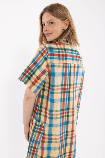 Smart bæk og bølge skjortekjole i ternet mønster 