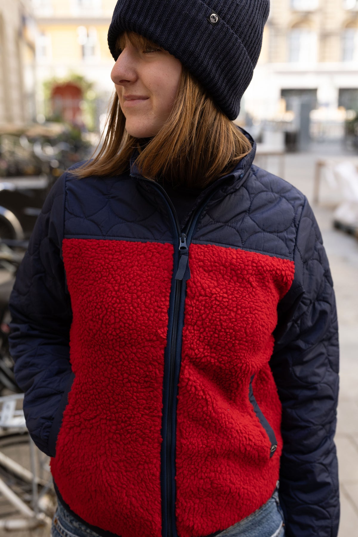 Rød og navyblå zip-up i fleece og termo til damer