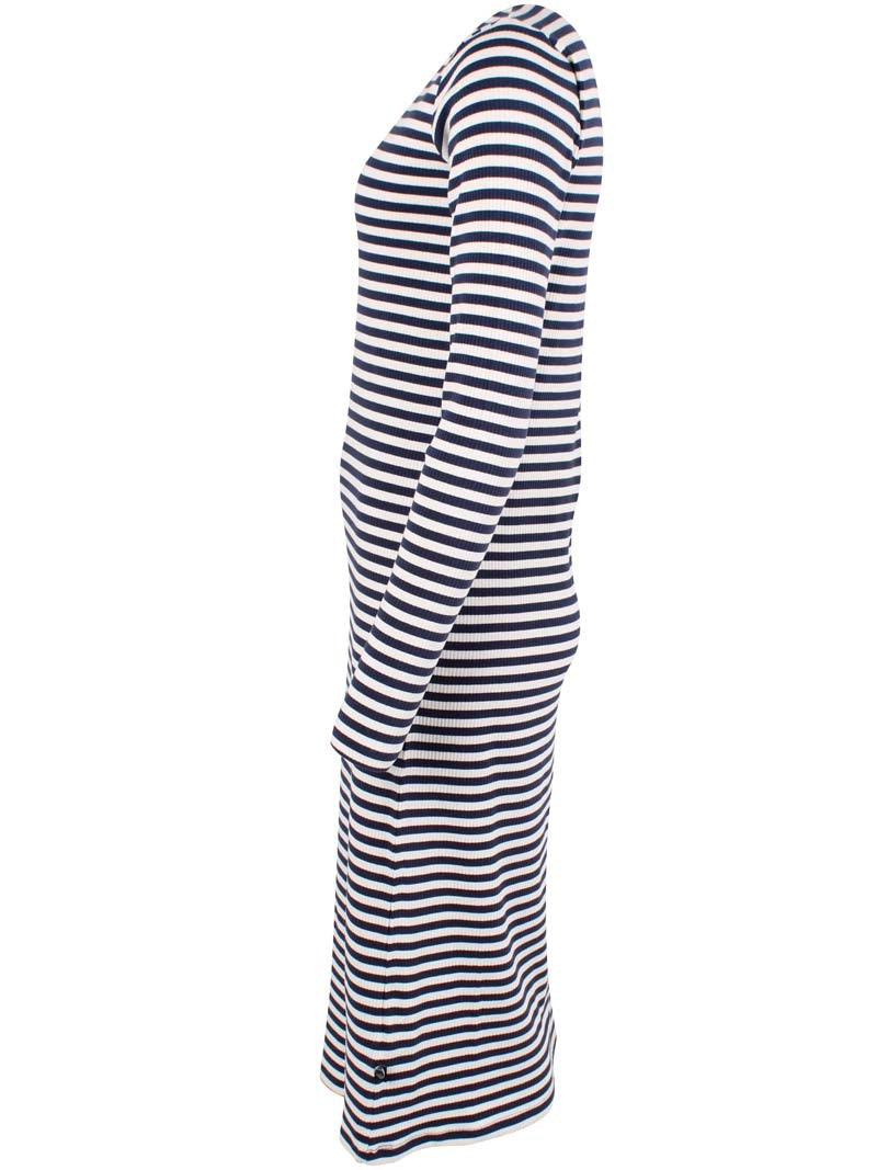 Elegant ribstrikket kjole med navyblå og hvide striber til kvinder