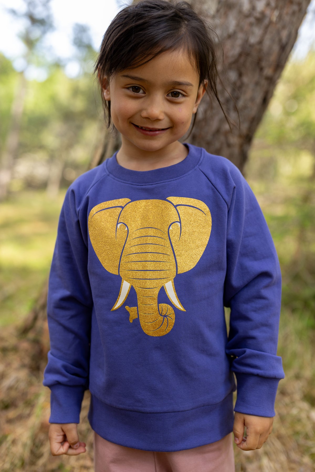 Skøn sweatshirt til børn med print af elefant
