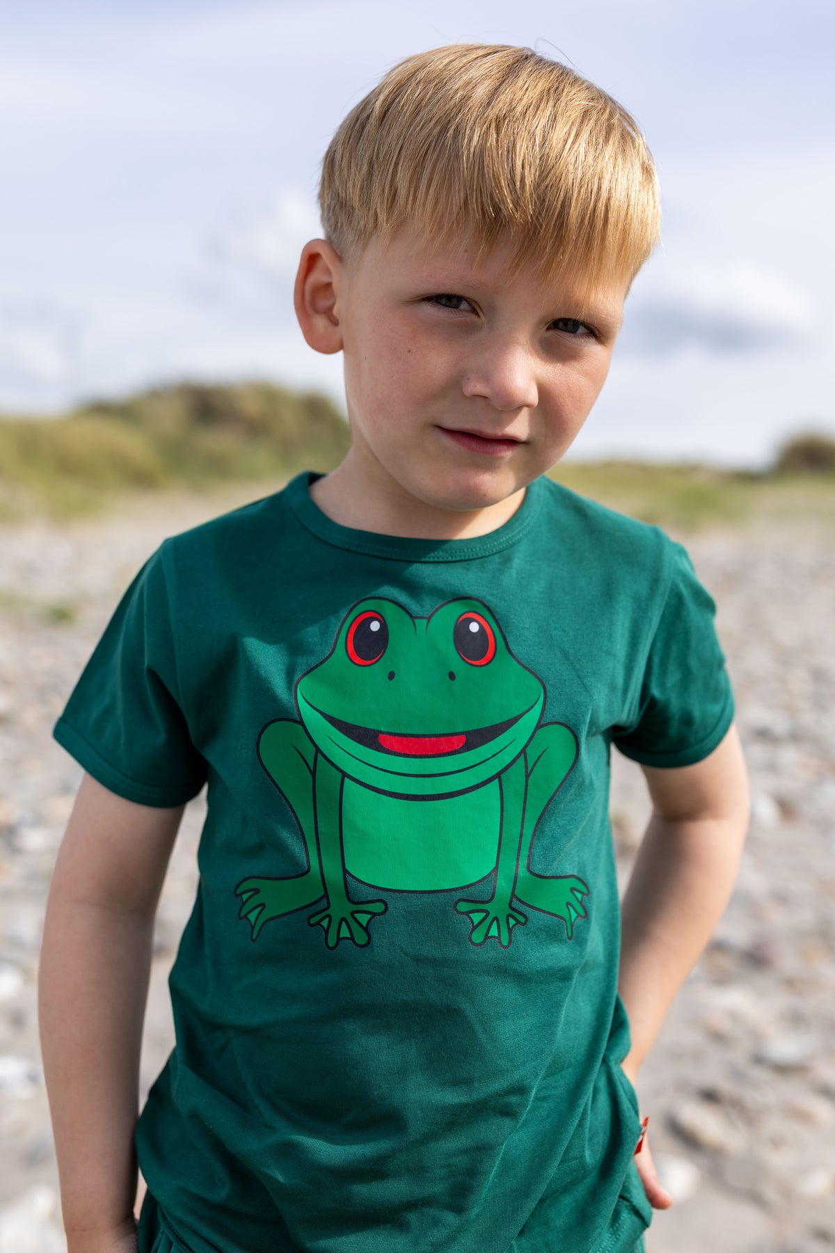 Grøn t-shirt med frø.