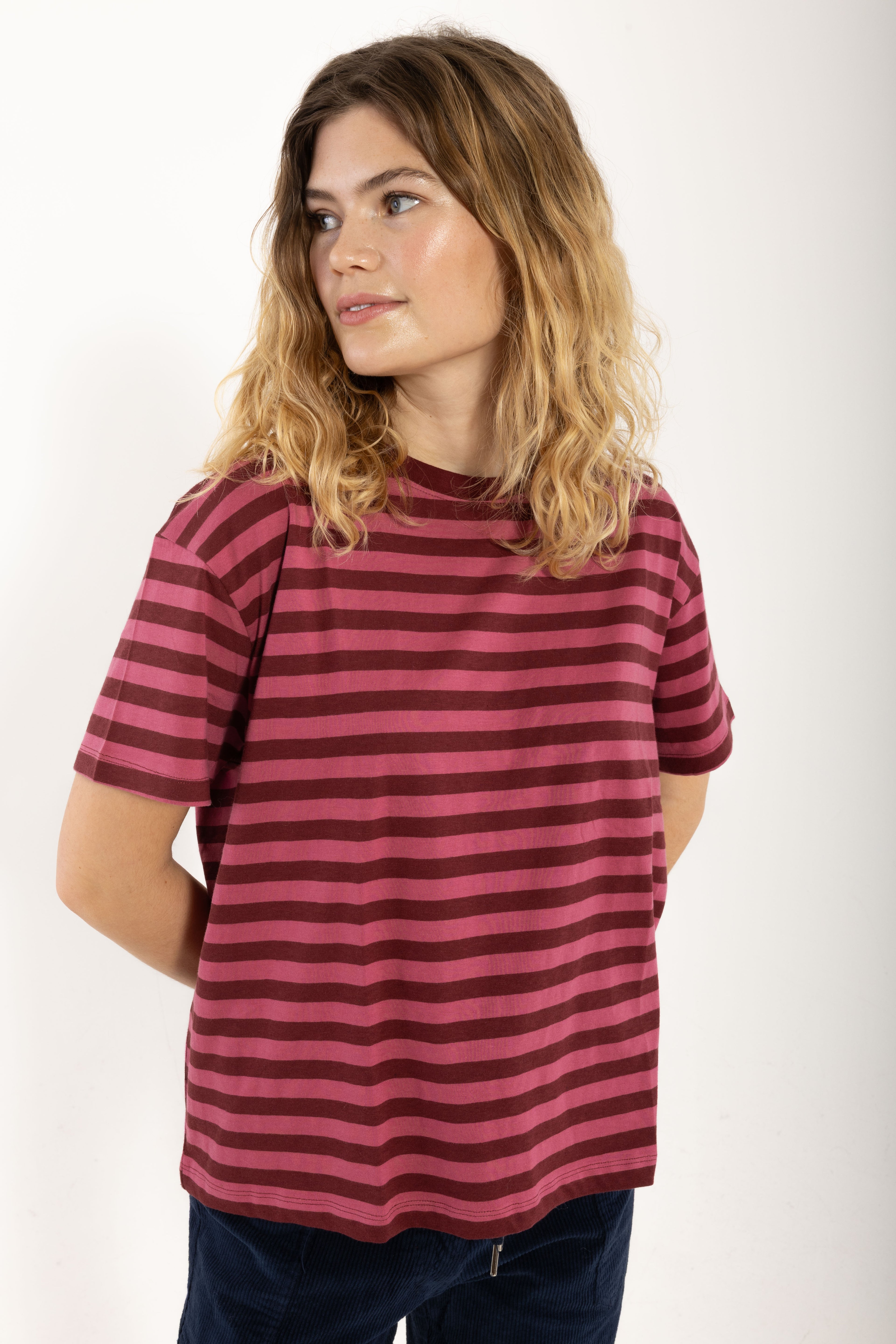 Danebasic Boxy Tee Dark Cherry/Berry Compote