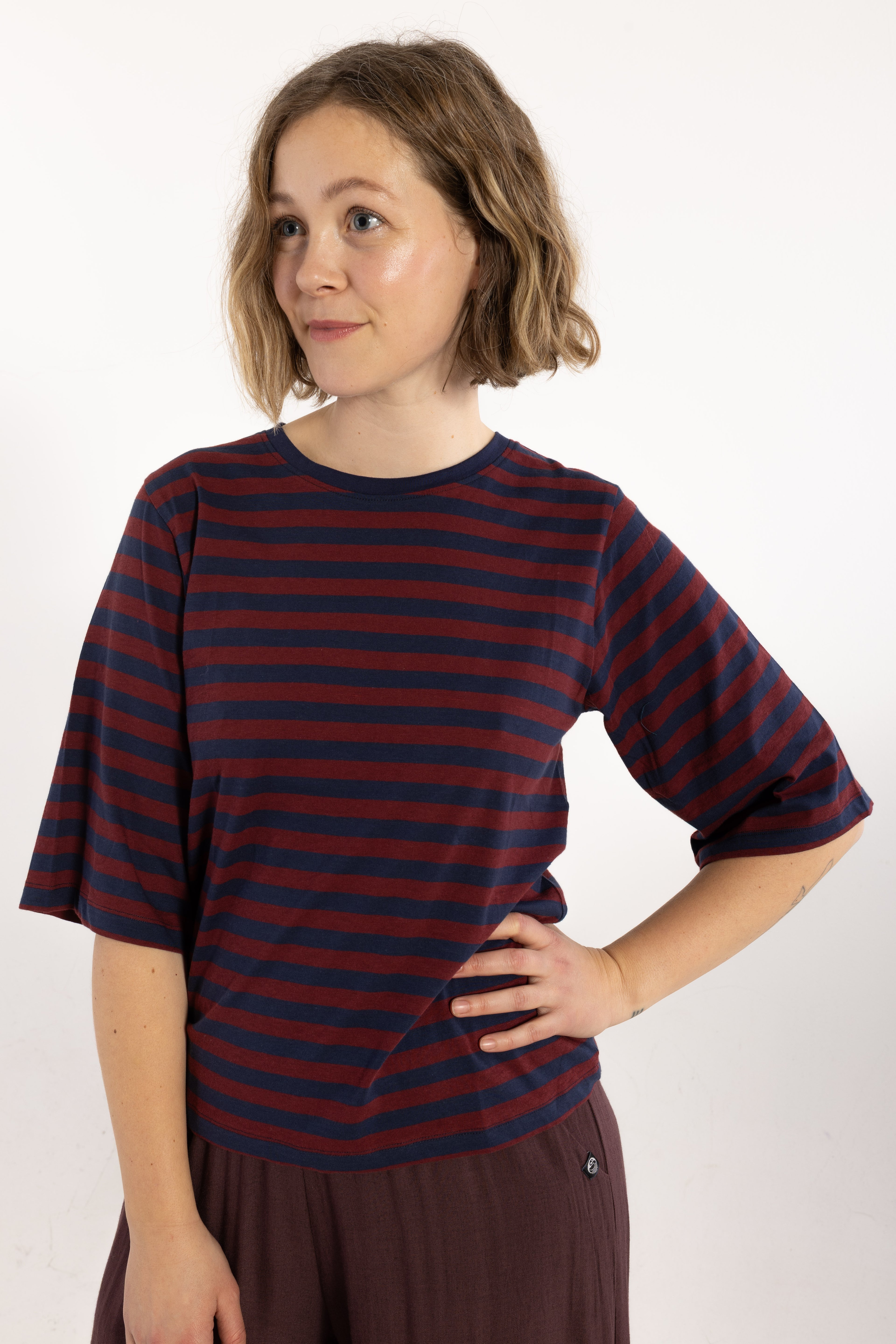 Danebasic Glad Tee Dark Cherry/Dark Navy