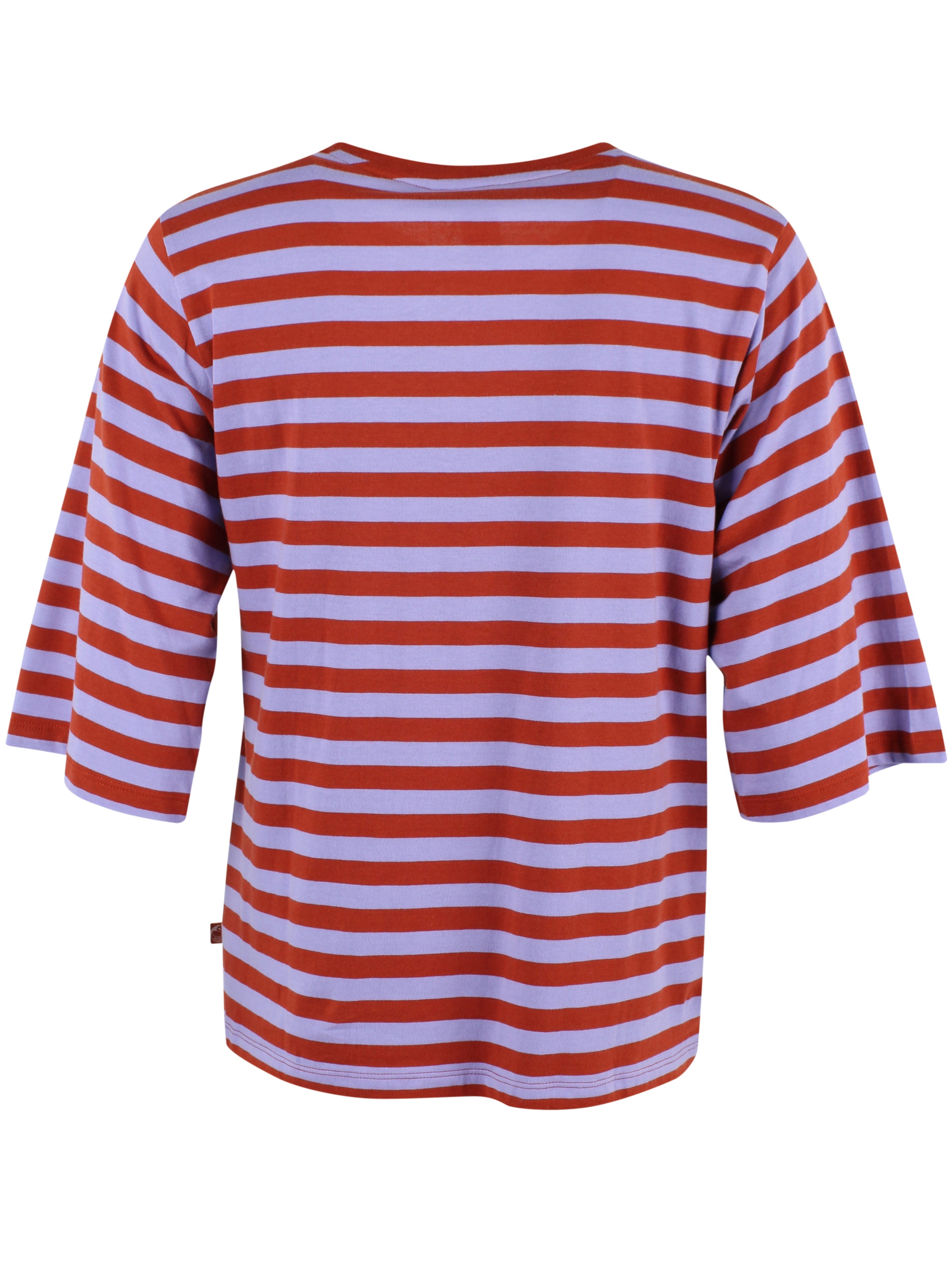 Fin t-shirt med striber i lyslilla og brændt rød, rund hals og lidt længere ærmer til kvinder