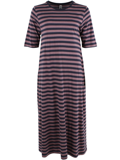 Klassisk kjole med t-shirt ærmer og striber i navyblå og grålilla til kvinder