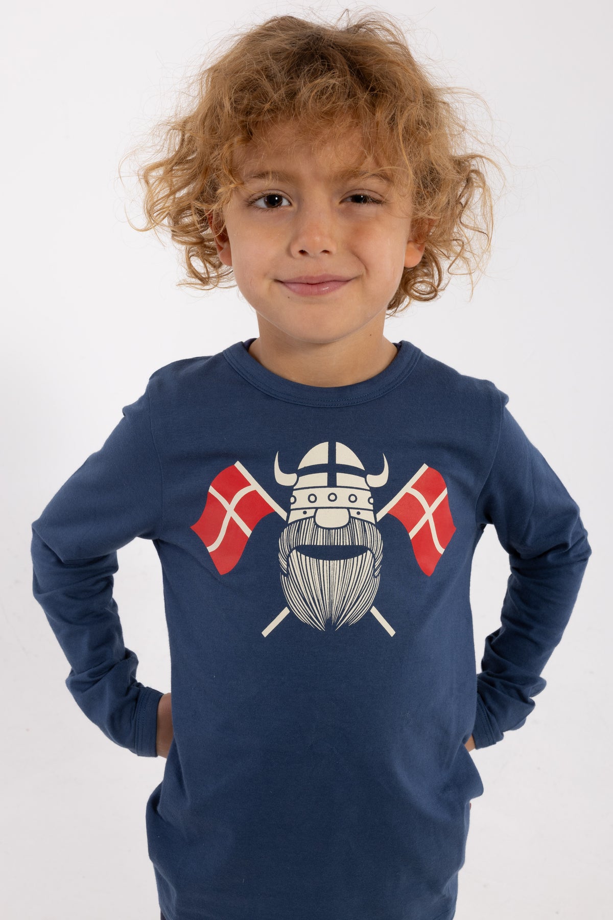 Langærmet bluse i bomuld til børn med print af viking og flag