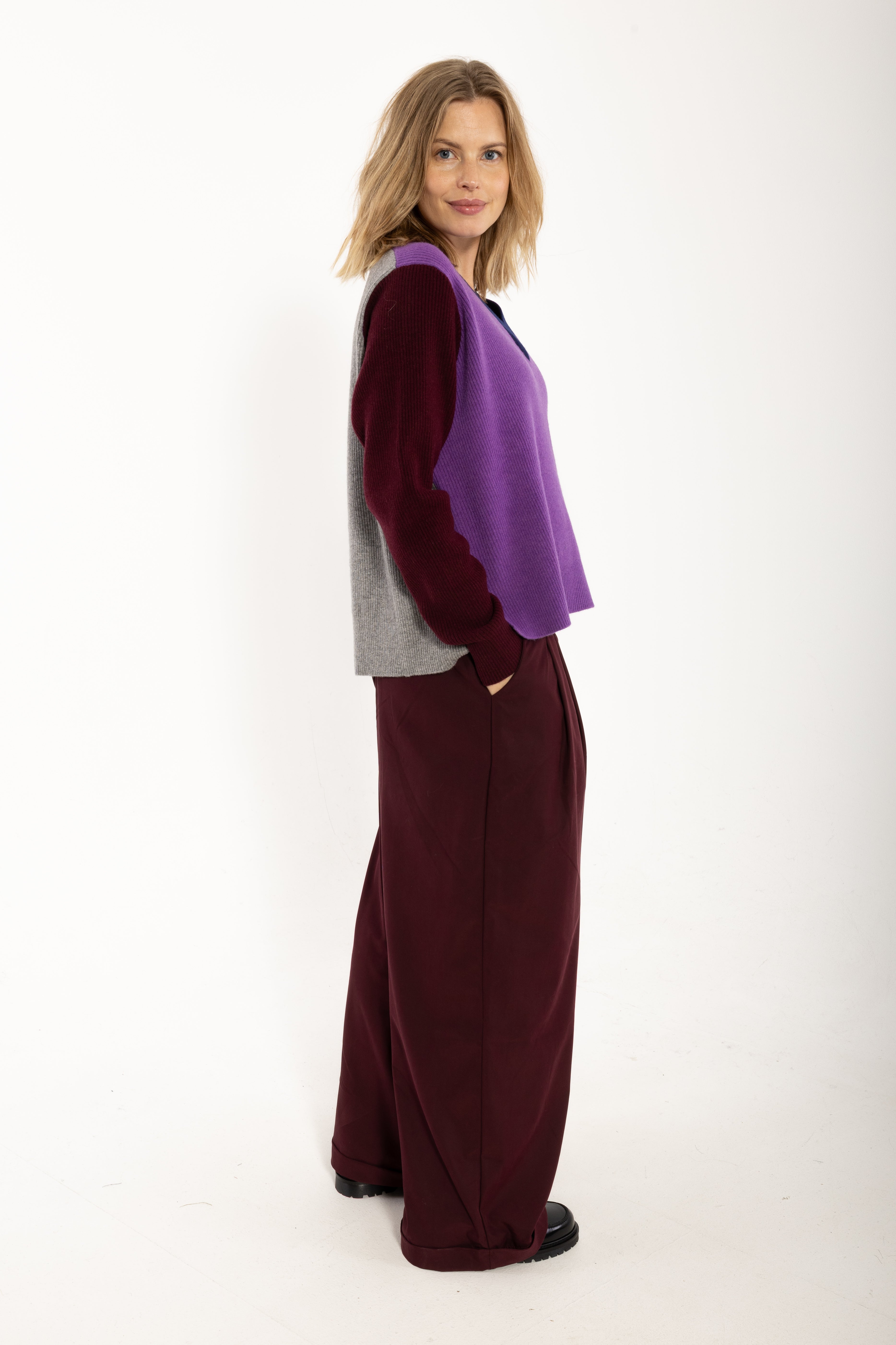 Danebass Merino Wool V-Neck Sweater Purple-Mix