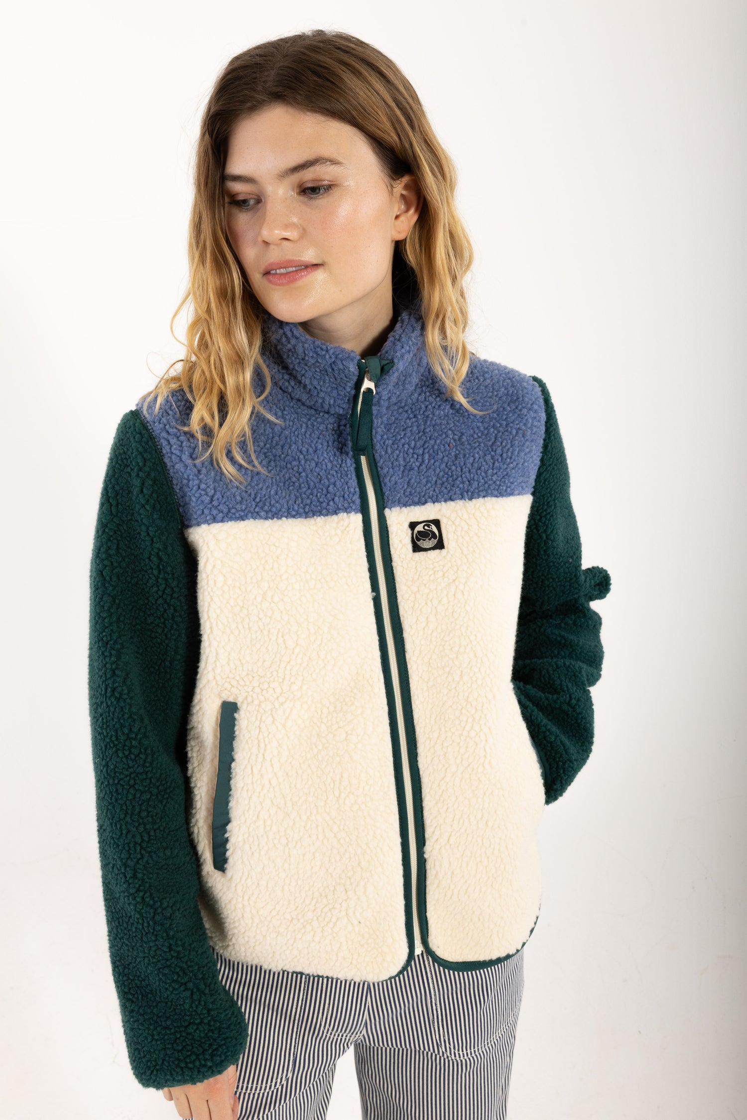 Lækker zip-up fleecejakke i beige, blå og grønne nuancer til kvinder