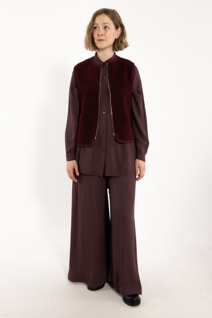 Danecubist Fuzzy Wool Fleece Vest Berry Compote
