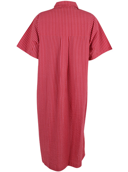 Flot bæk og bølge skjortekjole i varme røde og lyserøde striber til kvinder