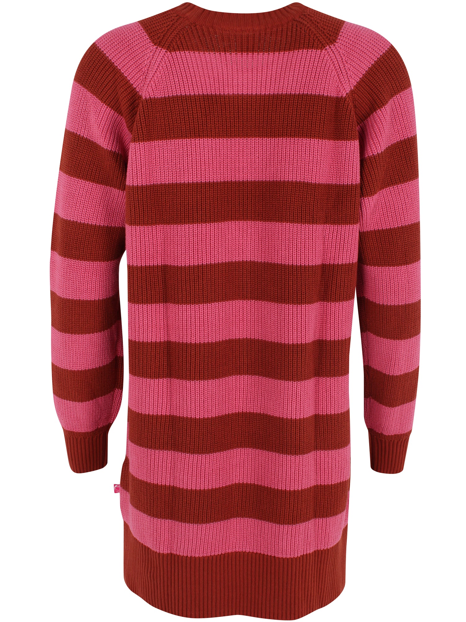 Sød lang sweater med brede striber i brændt rød og lyserød og rund hals