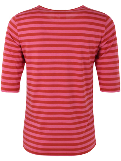 Lækker t-shirt med striber i brændt rød og pink til kvinder