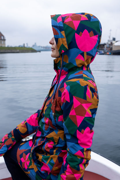 Danenora AOP Winter Parka Dark Navy/Soft Cherry GEOFLEUR