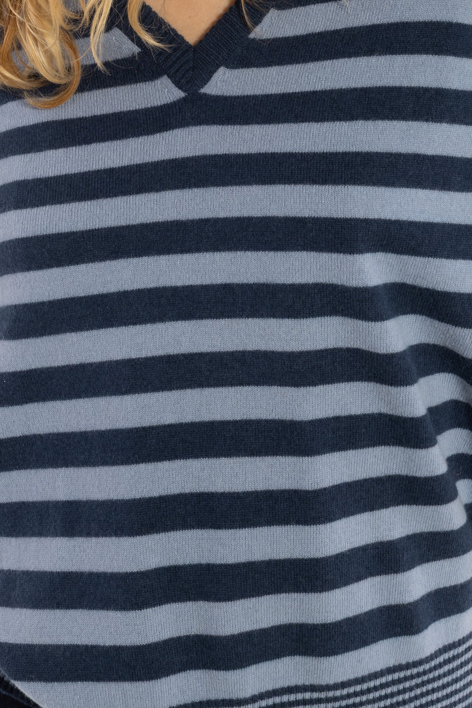 Danenote Merino Wool Sweater Porcelaine/Dark Grey Blue