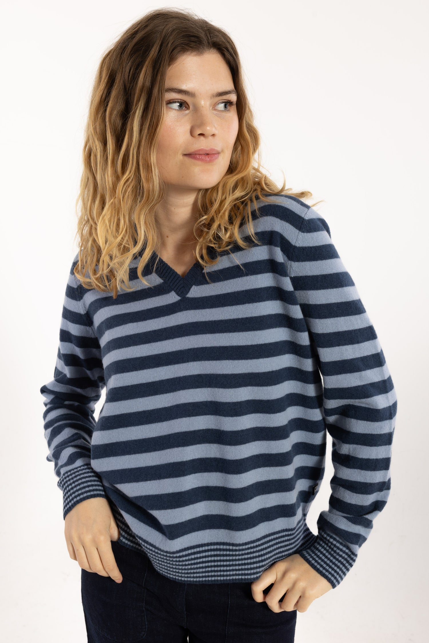 Danenote Merino Wool Sweater Porcelaine/Dark Grey Blue