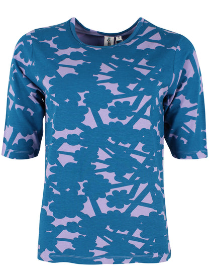 Lækker mønstret t-shirt i blå og lilla til kvinder fra Danefæ
