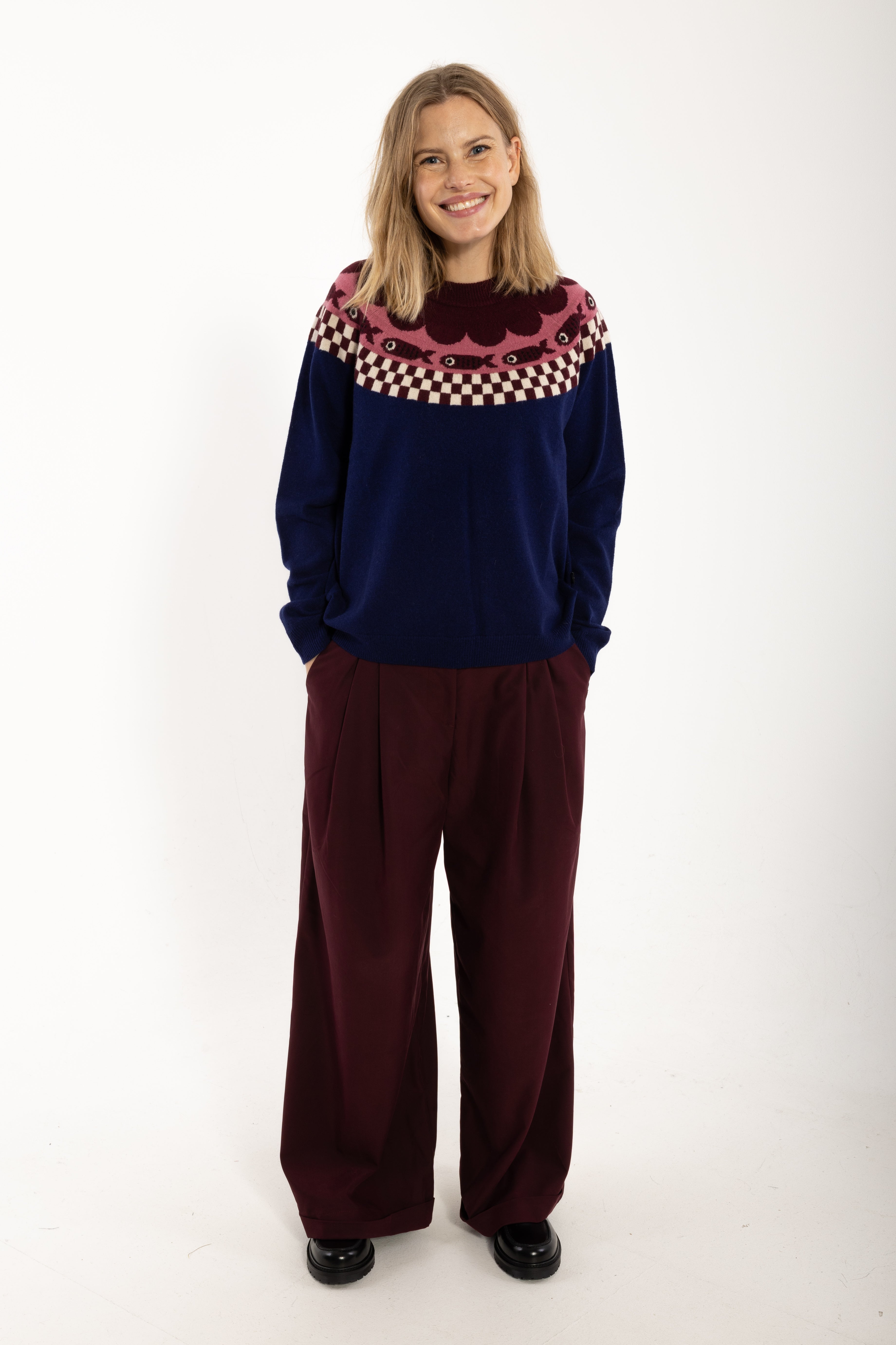 Danesidsel Merino Wool Sweater Deep Blue_Fish Jaquard