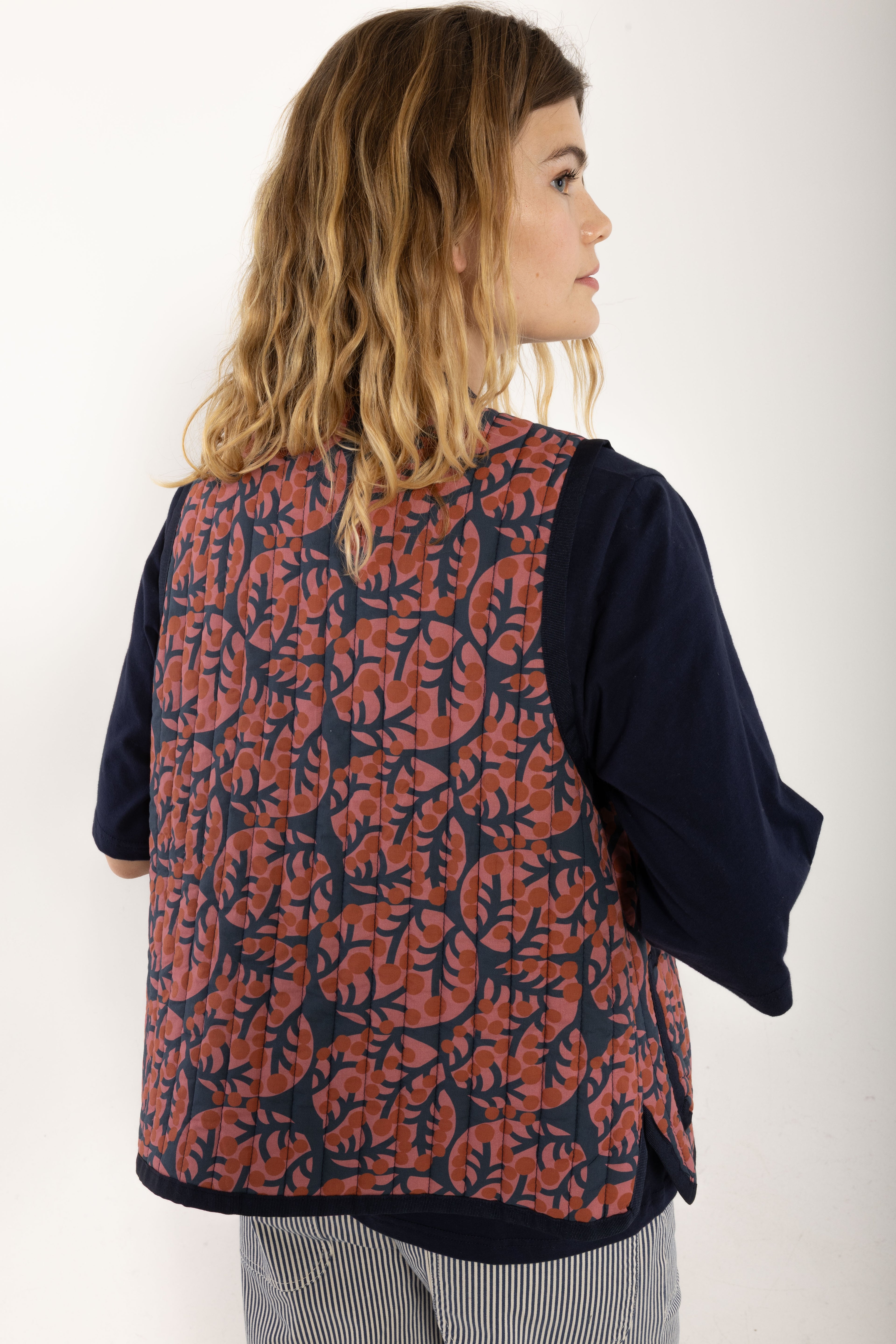 Danesteam Quilt Vest Berry Compote MACRO  MICRO