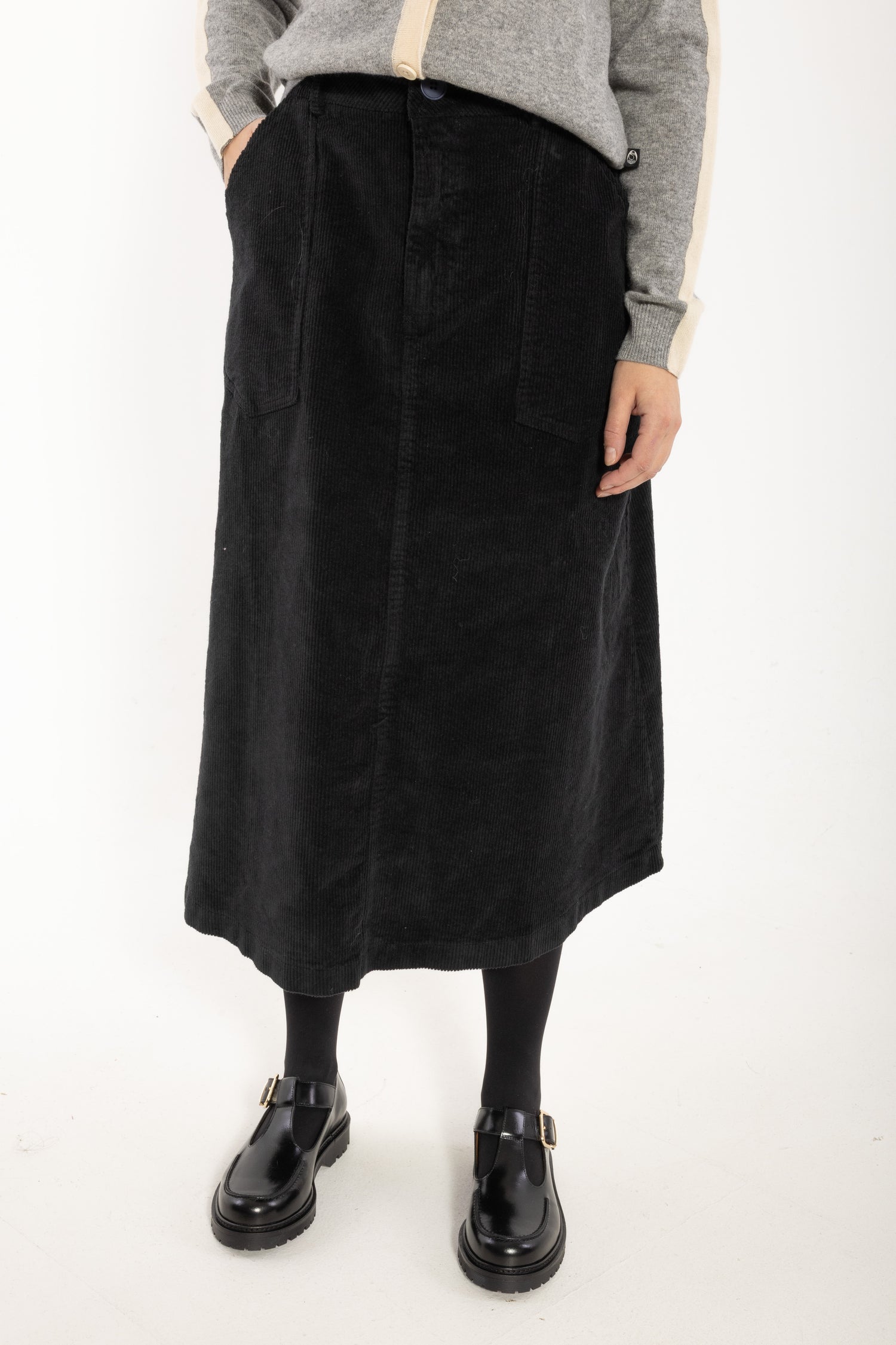 Danesweetie Cord Stretch Skirt Black