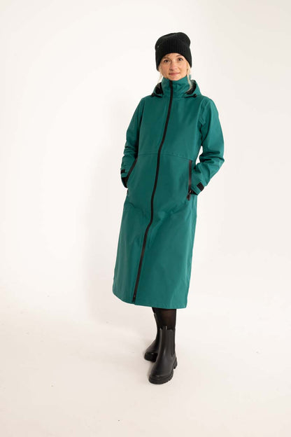 The Danedogwalker Raincoat Dark Pine