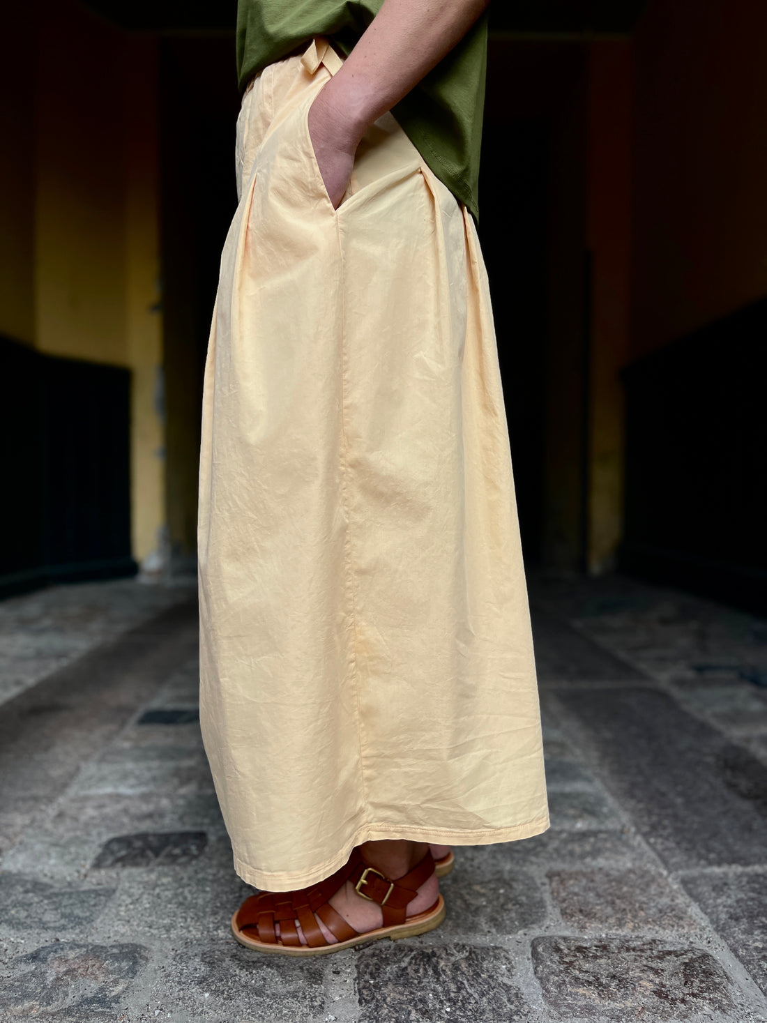 Daneminna Smooth Poplin Skirt Nougat