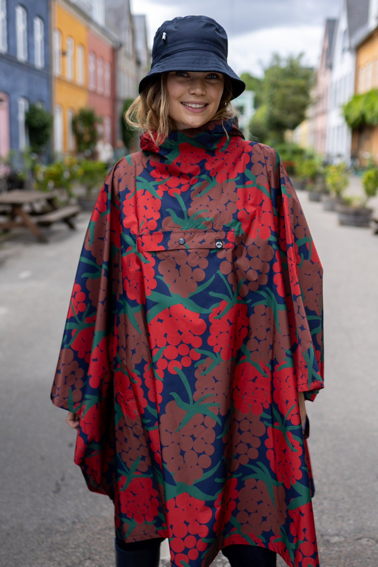 Danepackit Rainponcho Dk Red MAXIBERRY