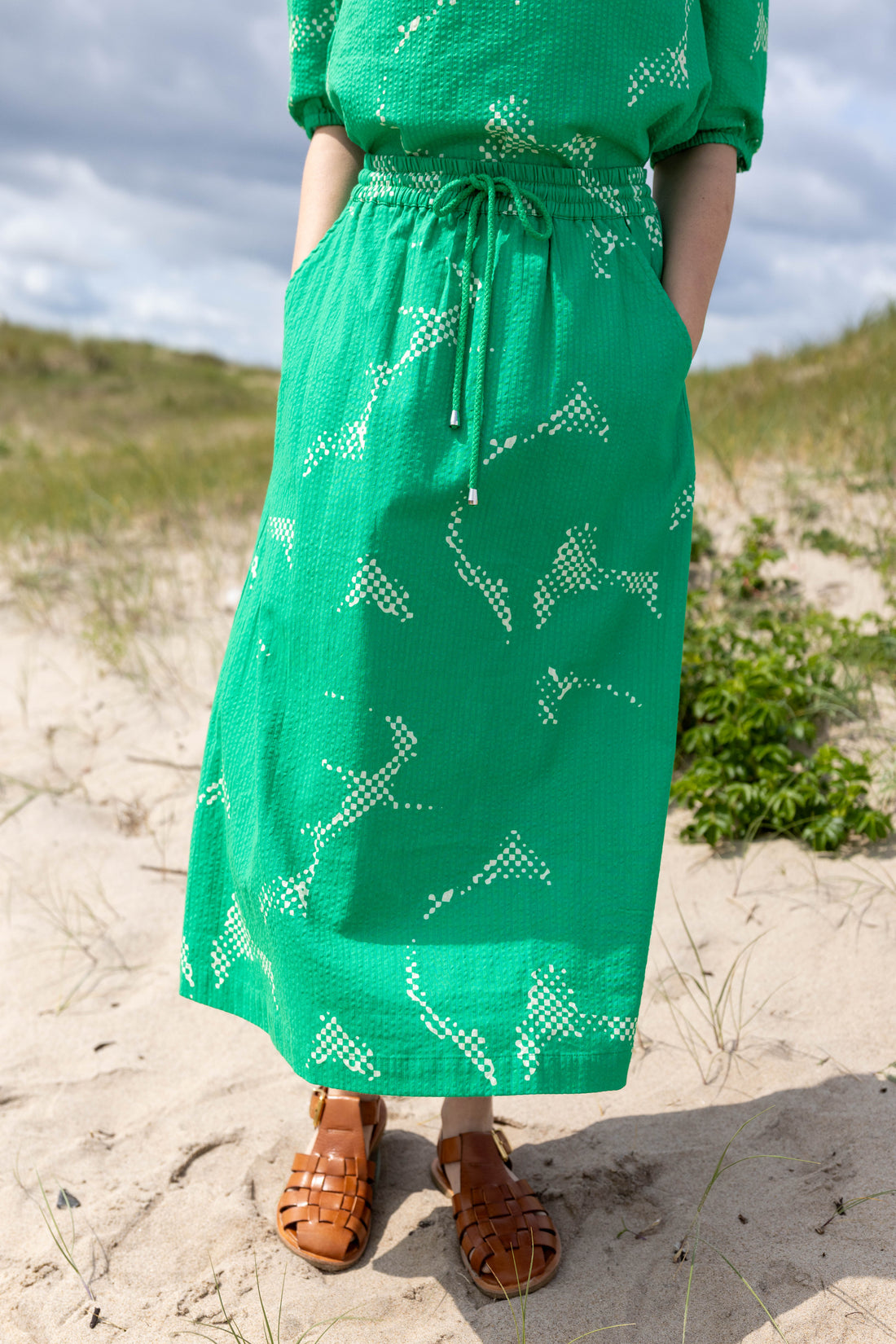 Sød mønstret bæk og bølge nederdel i grøn og hvid til kvinder