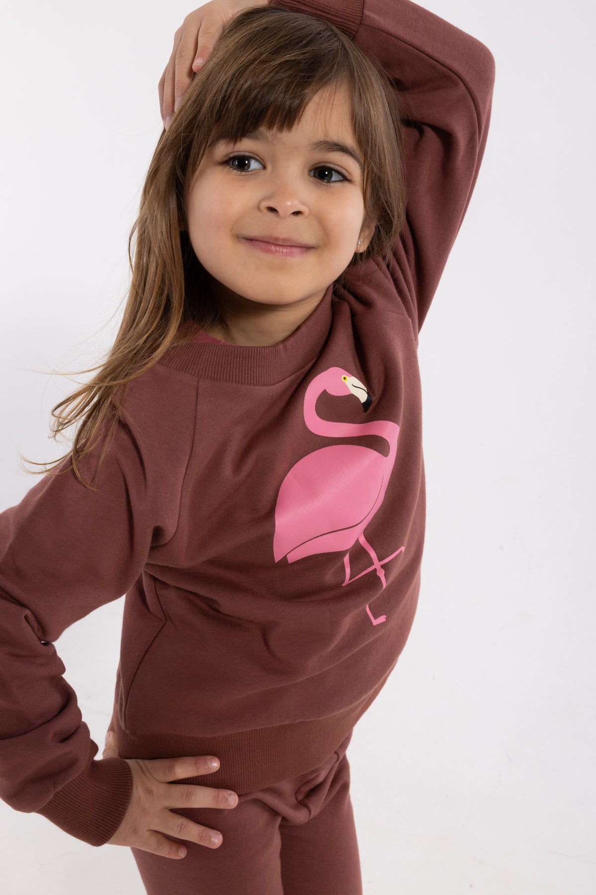 Skøn kirsebærrød sweatshirt til børn med print af flamingo
