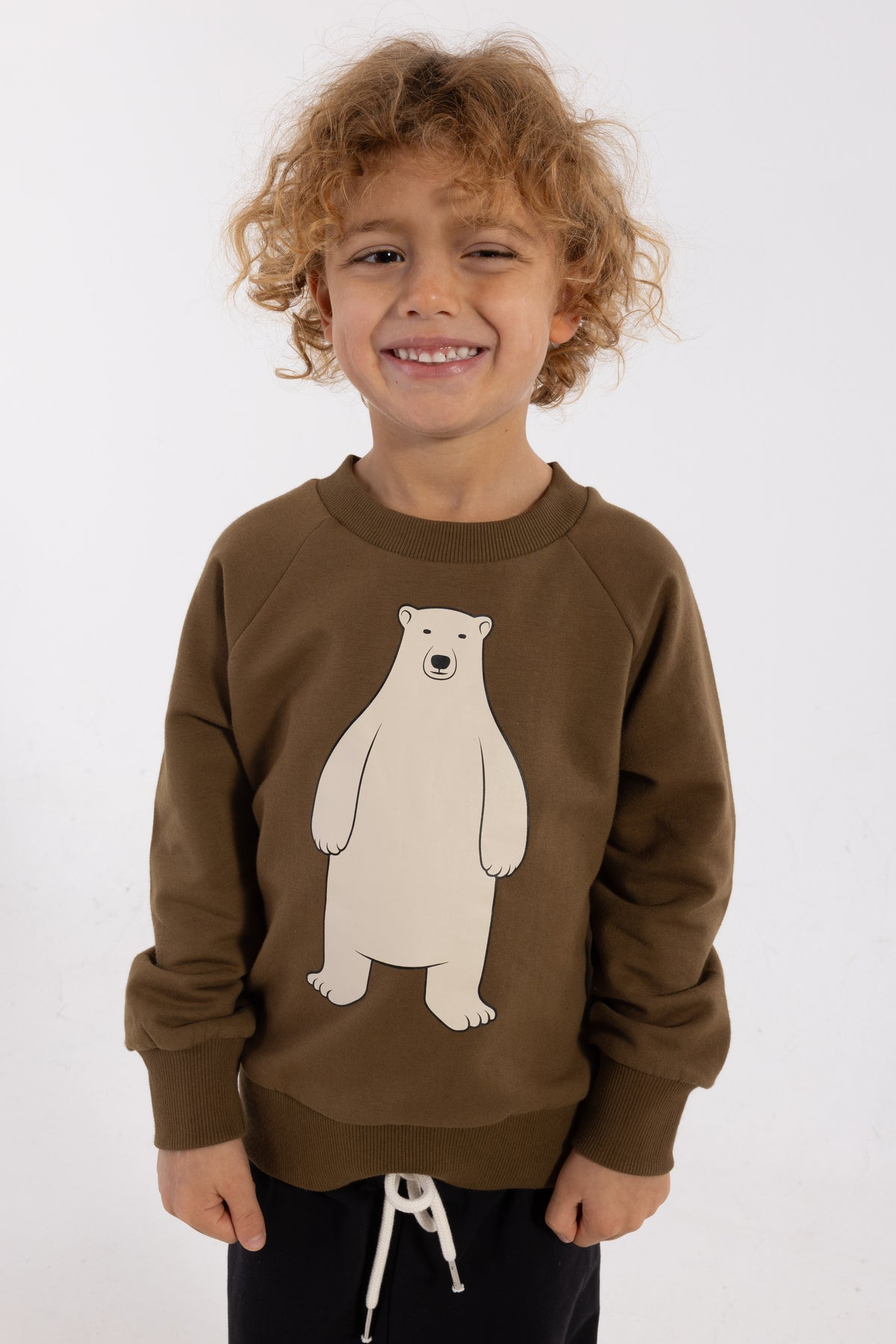 Skøn olivengrøn sweatshirt til børn med print af isbjørn