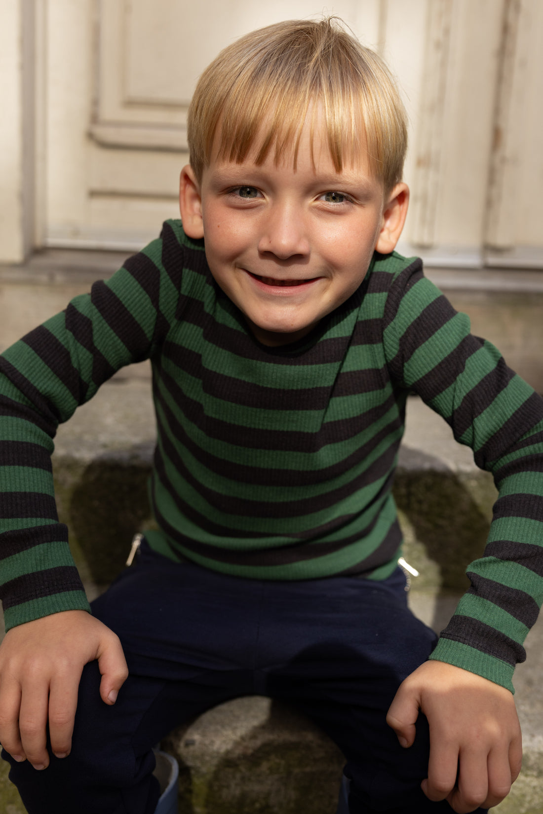 ESS - Danelemonade LS Tee Black/Dk Pine