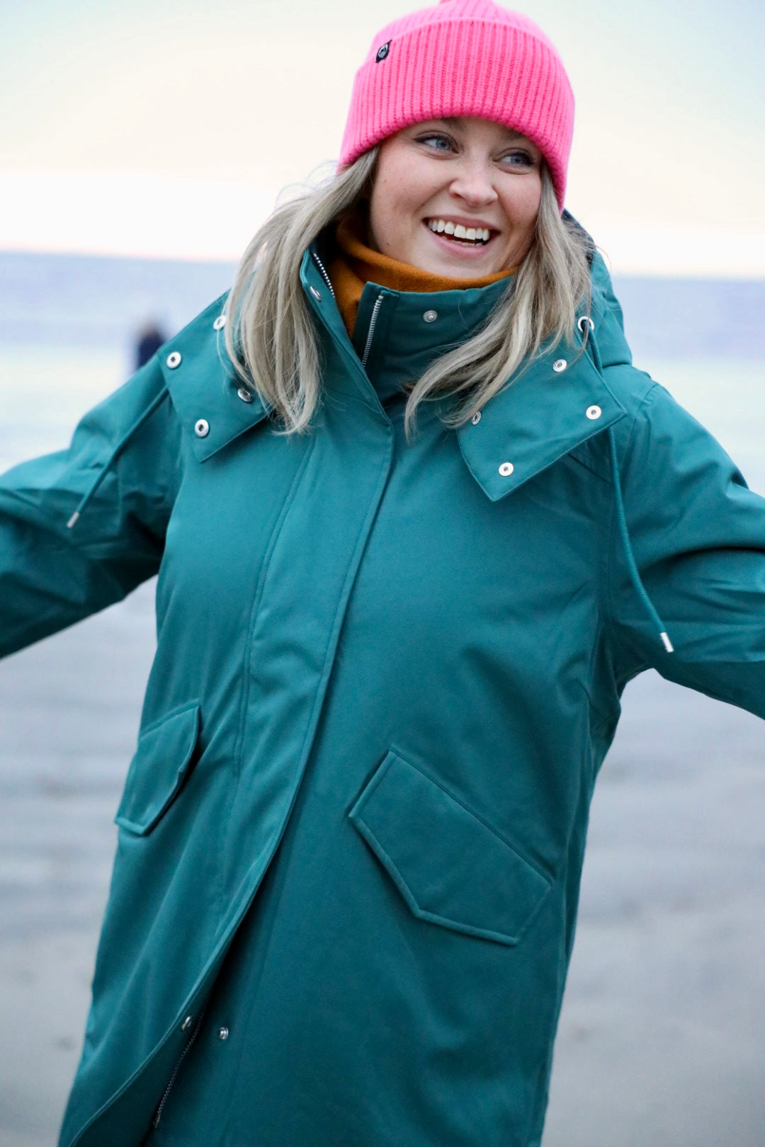 Vinterjakke til damer i slate farve