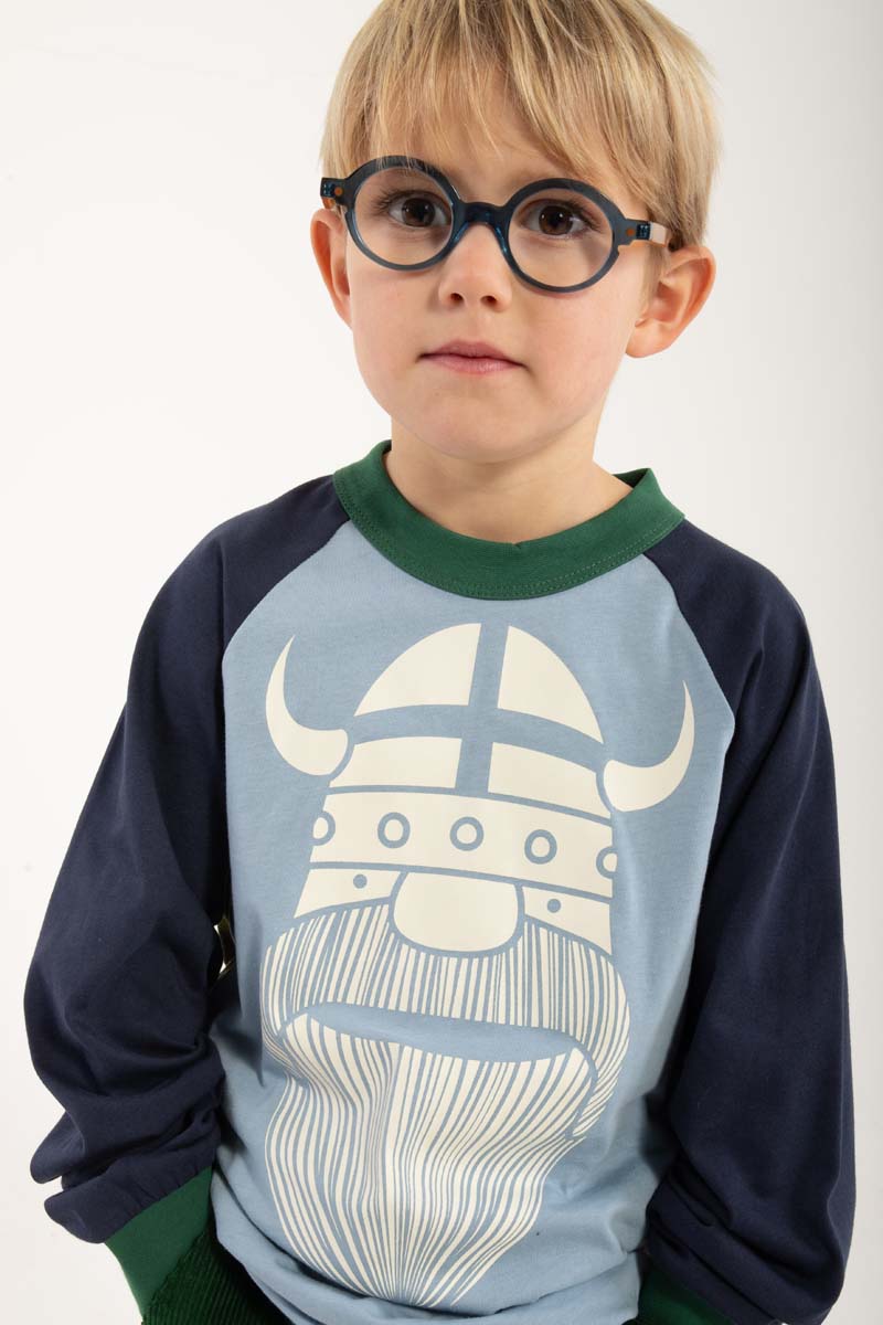 Multifarvet bluse til børn med viking