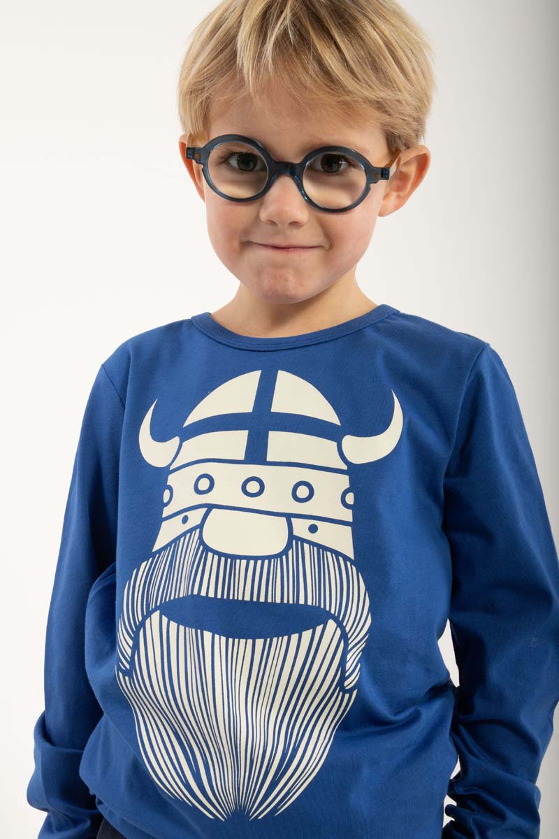 Langærmet blå bluse med print af vikingen Erik til børn