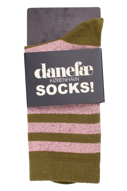 Stribede sokker med glittereffekt i støvet rosa og olivengrøn til kvinder
