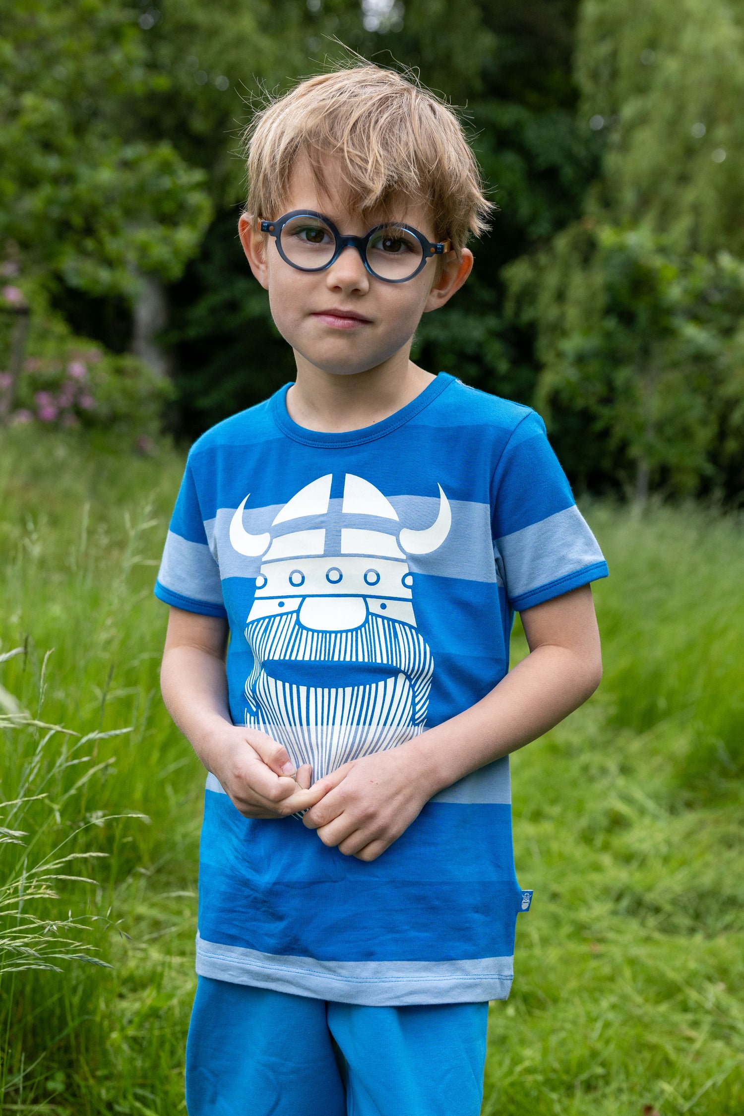 Stribet t-shirt til børn med viking.