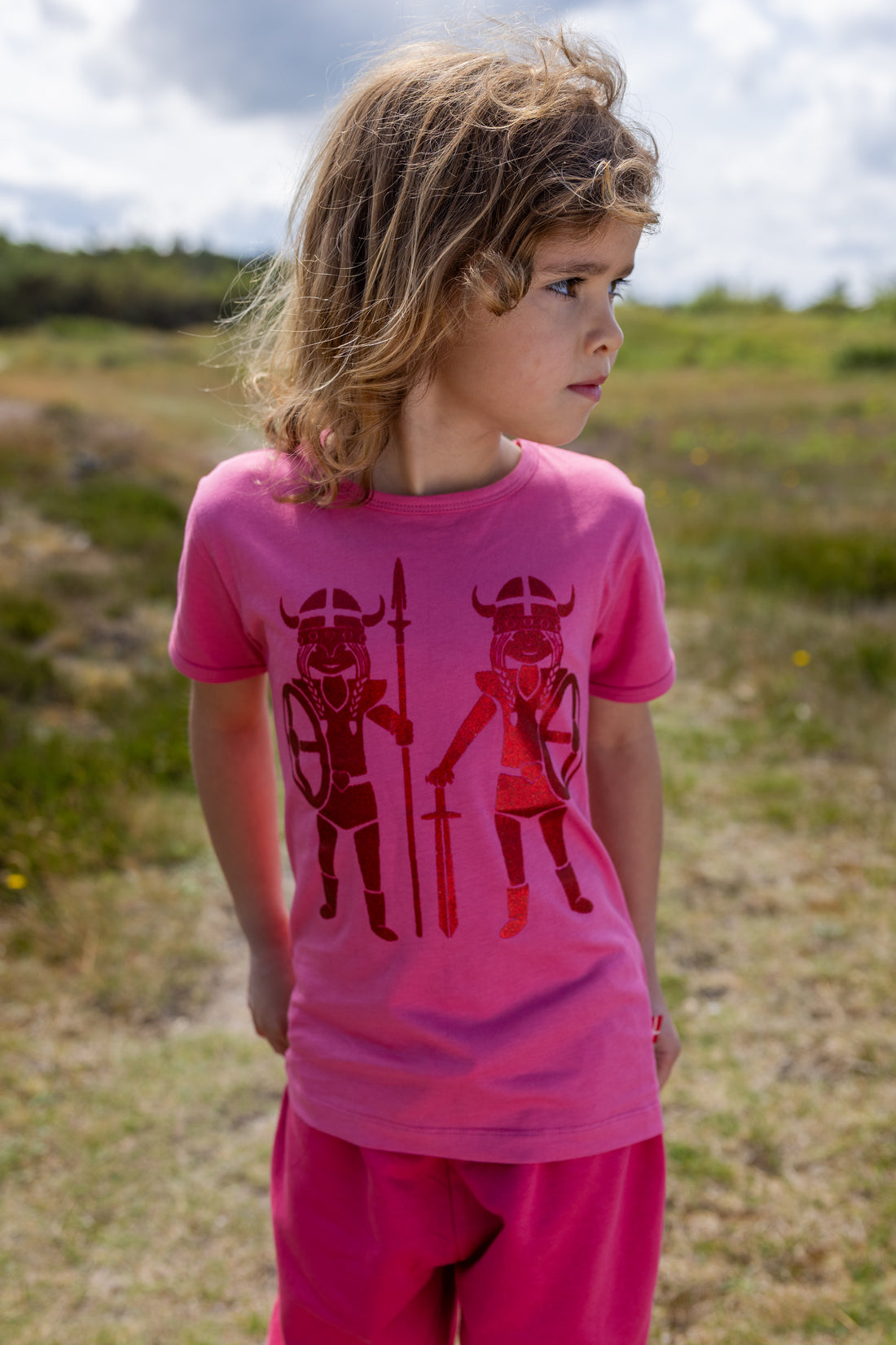 Danebasic SS Soft Cherry DOUBLE TROUBLE (Glitter)