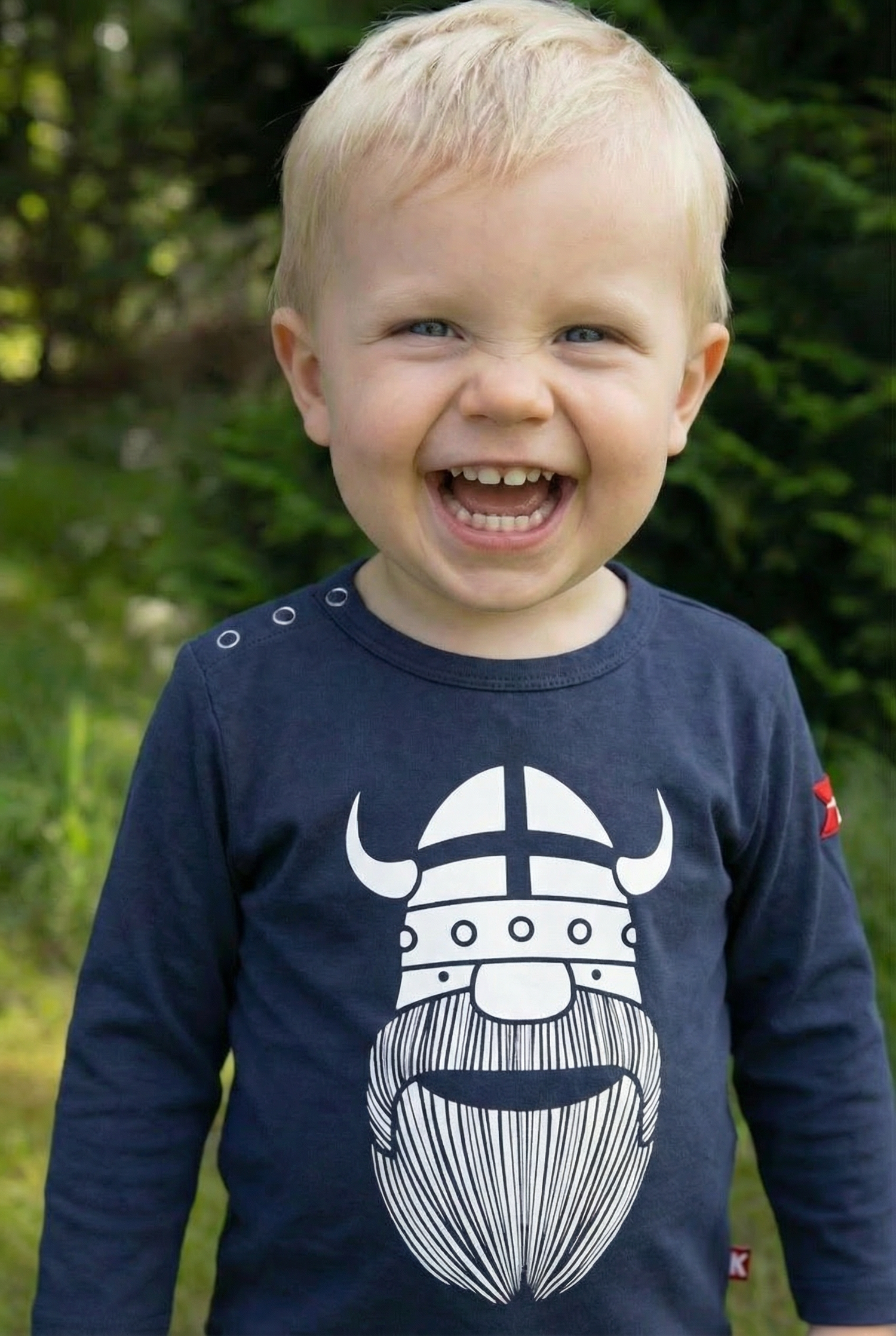 Navyblå bluse til baby med print af viking