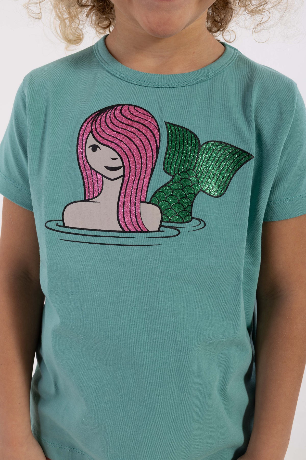 Fin t-shirt til børn med print af havfrue fra Dyr Cph