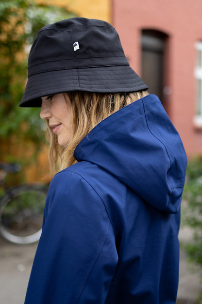 The Danedogwalker Raincoat Dk Navy