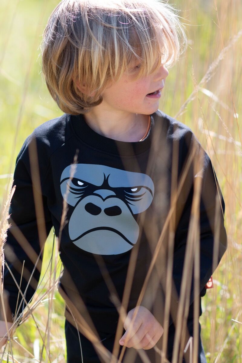 Skøn sweatshirt til børn med print af gorilla