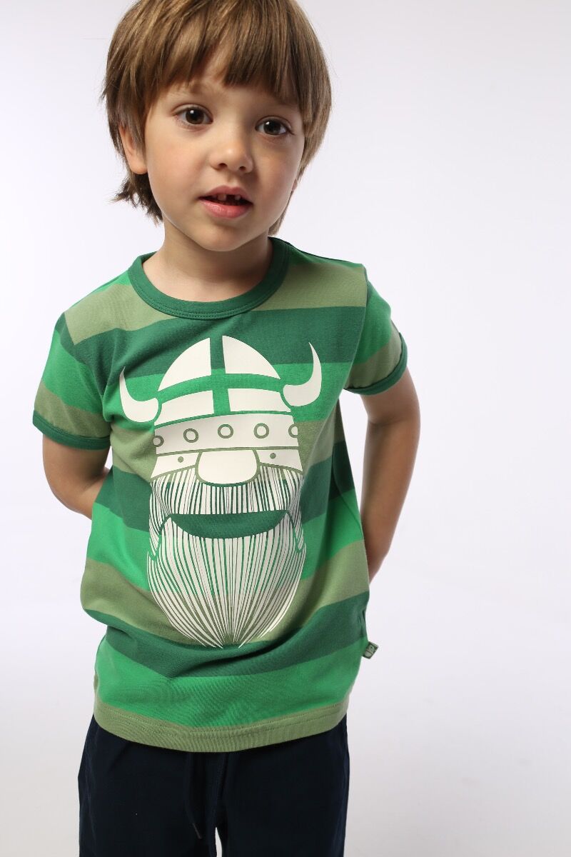 Stribet børne t-shirt med viking.