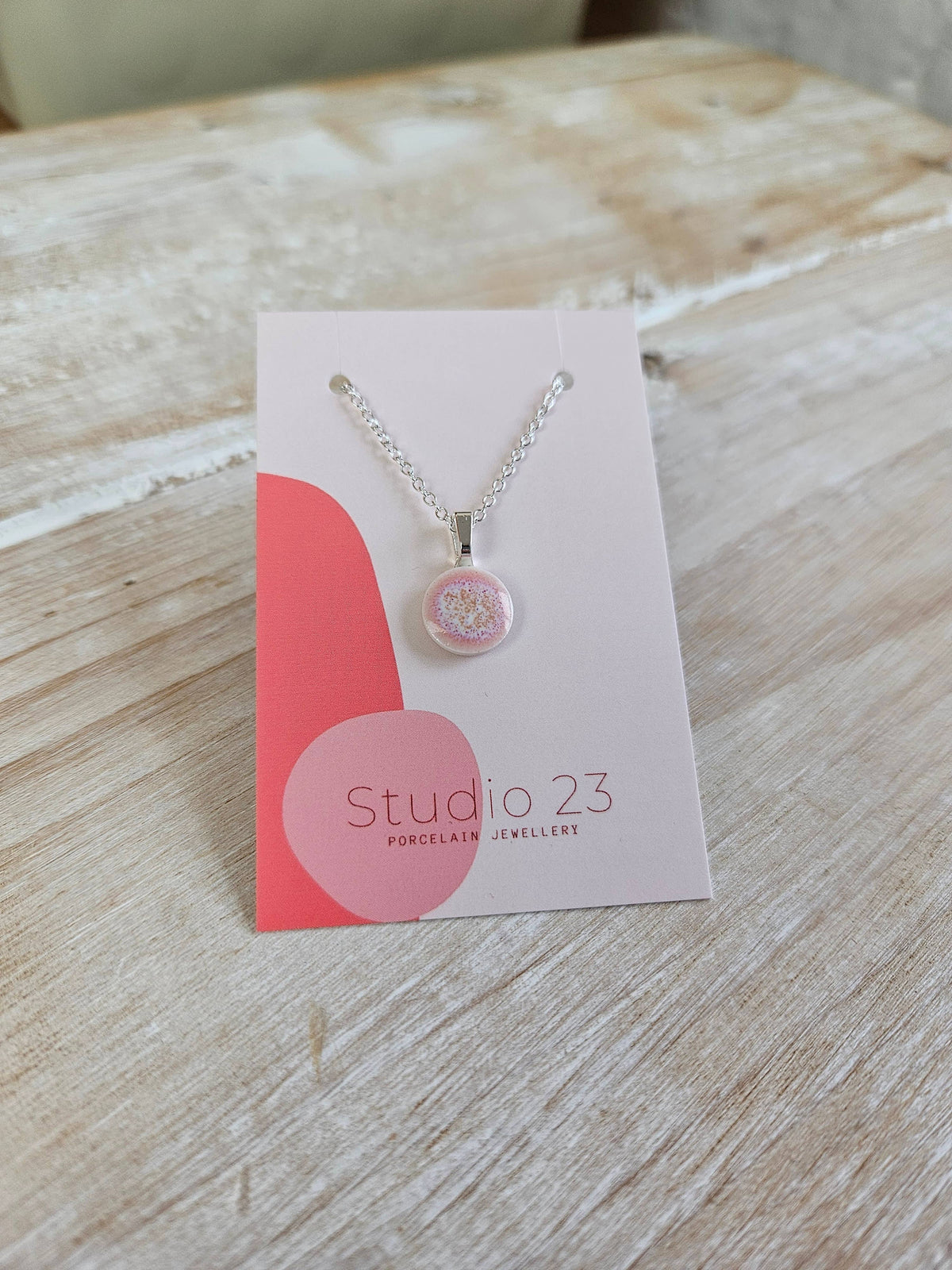 Pendant Circle: Blue Opal