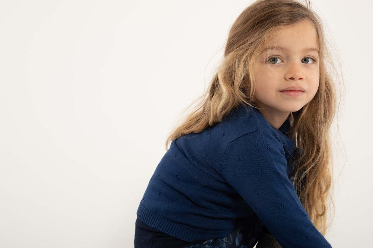 Cardigan til børn i navy 