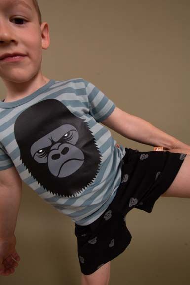 T-shirt til børn med gorilla 