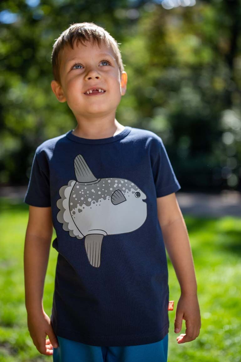 T-shirt til børn med klumpfisk      
