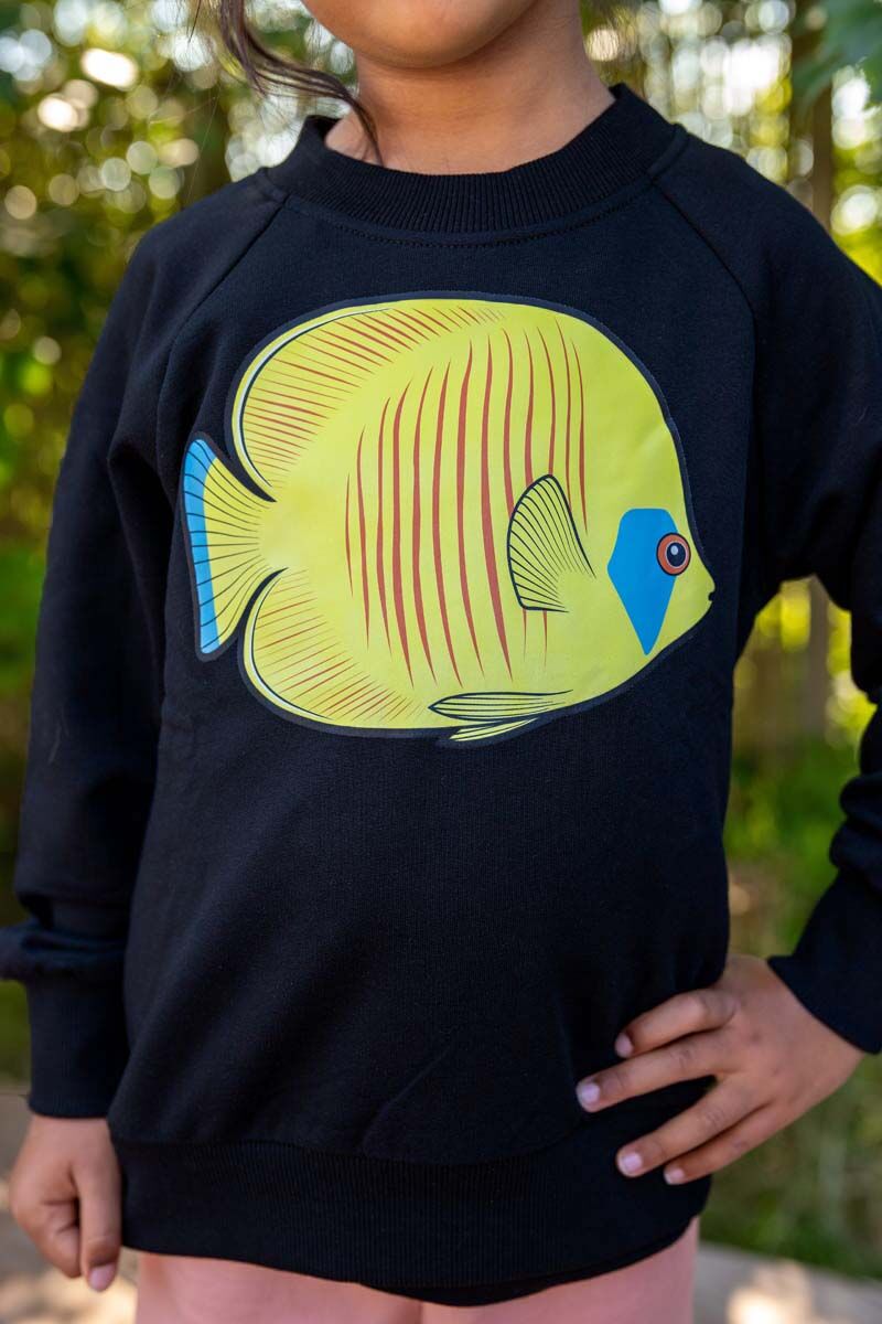 Sweater til børn med fisk