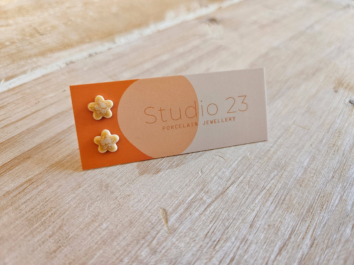 Stud Flower Earrings Pair: Coral
