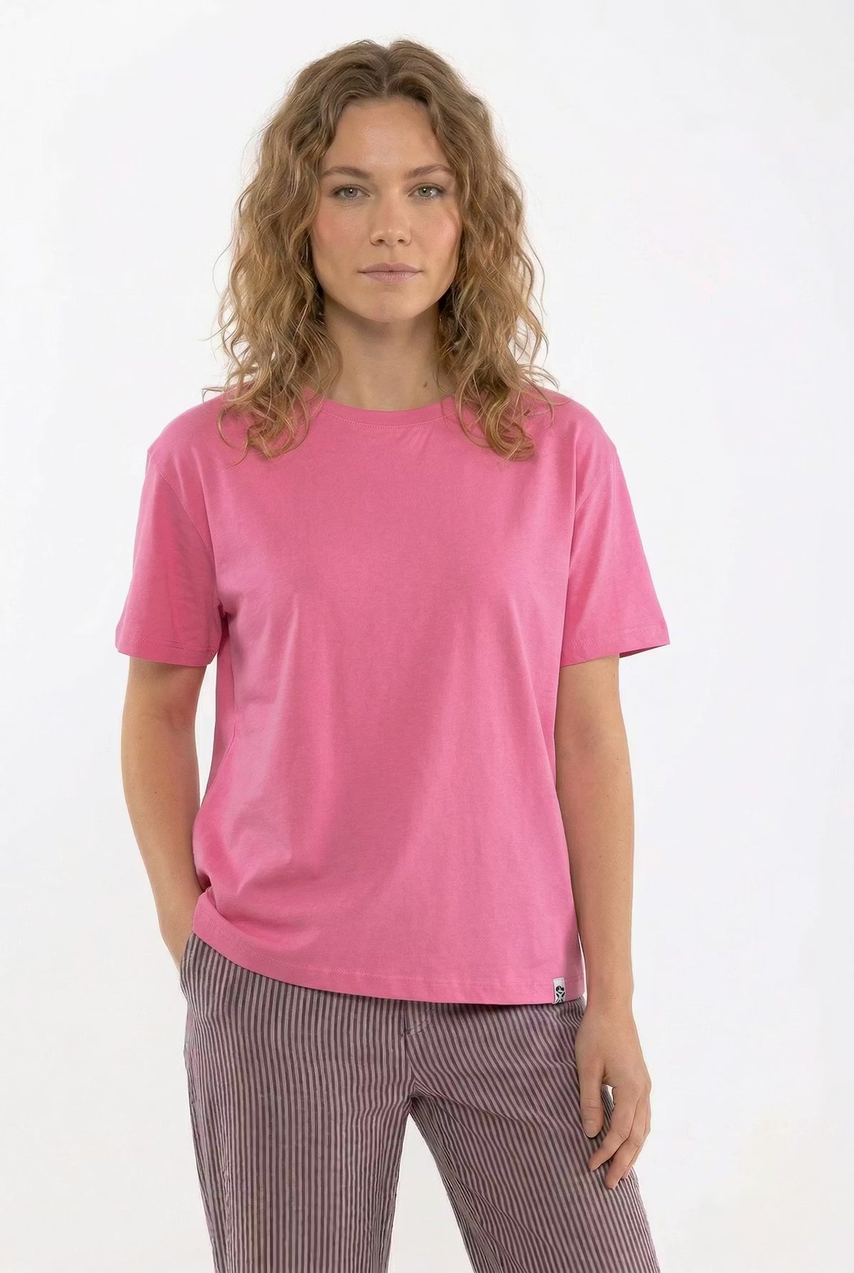 Danebasic Boxy Tee Soft Cherry