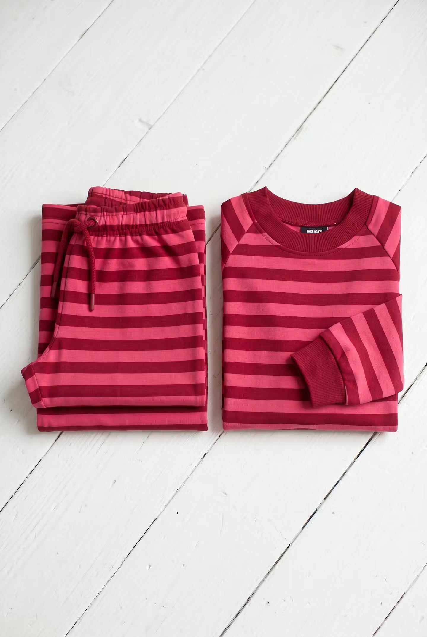 ESS - Danehobla Sweatshirt Spicy Pink/Dk Red